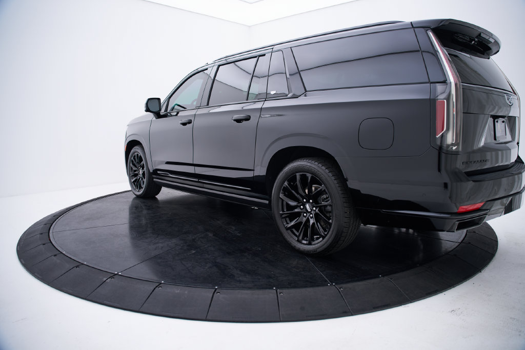 Used 2022 Cadillac Escalade ESV Sport w/ Touring Package AWD/4WD image 12
