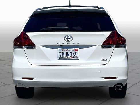 Used 2015 Toyota Venza XLE FWD image 4