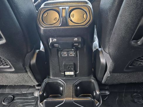 Used 2020 Jeep Wrangler Unlimited Rubicon w/ Quick Order Package 28Y Recon AWD/4WD image 29