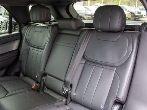 Used 2025 Land Rover Range Rover Sport Dynamic SE AWD/4WD image 22