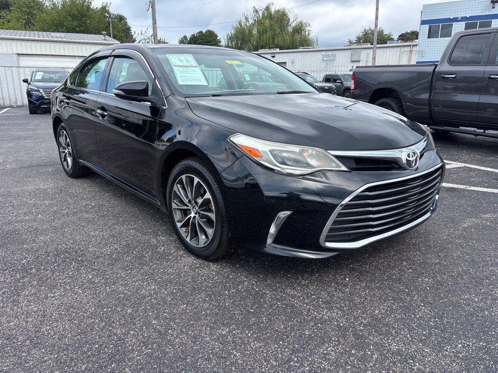 Used 2016 Toyota Avalon XLE Premium FWD image 1