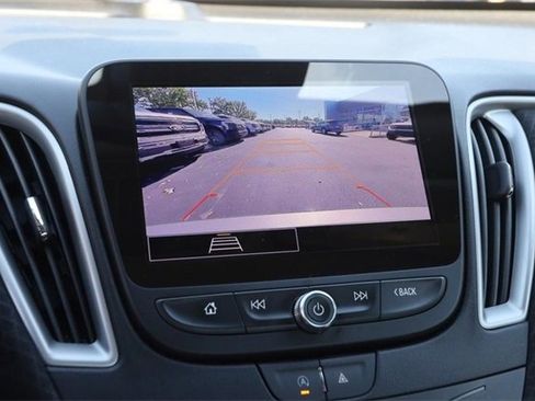 Used 2024 Chevrolet Malibu LT image 16