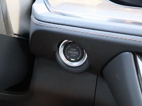 Used 2026 Chevrolet Suburban High Country image 19