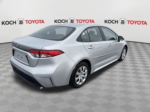 Used 2024 Toyota Corolla LE image 8