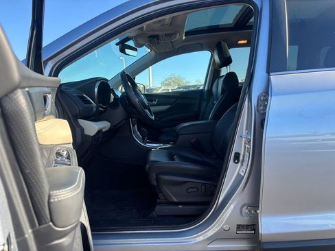 Used 2022 Subaru Ascent Limited w/ Technology Package image 3