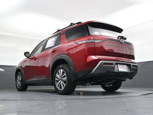 New 2026 Nissan Pathfinder SL image 41