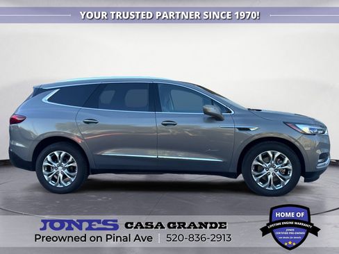 Used 2018 Buick Enclave Avenir w/ Avenir Technology Package image 6