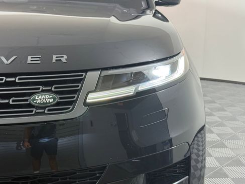 Used 2023 Land Rover Range Rover Sport SE AWD/4WD image 11
