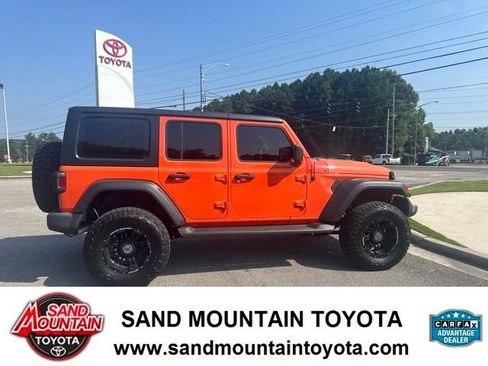 Used 2018 Jeep Wrangler Unlimited Sport AWD/4WD image 2