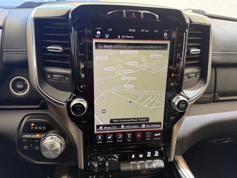 Used 2019 RAM 1500 Laramie AWD/4WD image 30