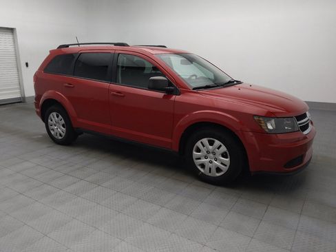 Used 2020 Dodge Journey SE w/ SE Popular Equipment Group FWD image 11
