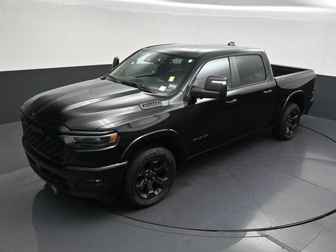 Used 2025 RAM 1500 Big Horn RWD image 15