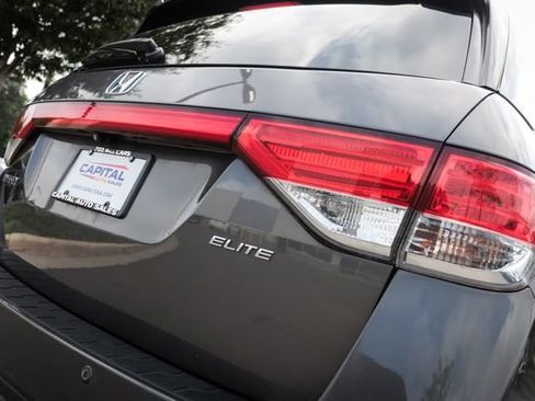 Used 2015 Honda Odyssey Touring Elite image 13