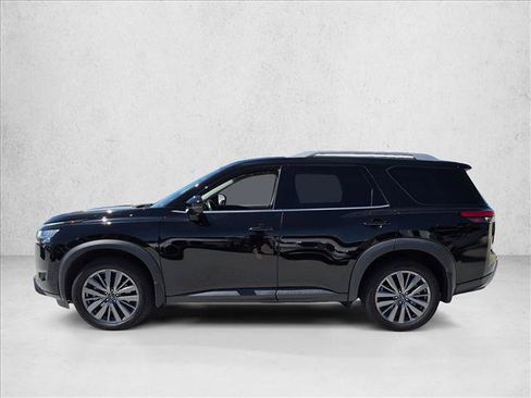 Used 2024 Nissan Pathfinder SL w/ SL Premium Package FWD image 8