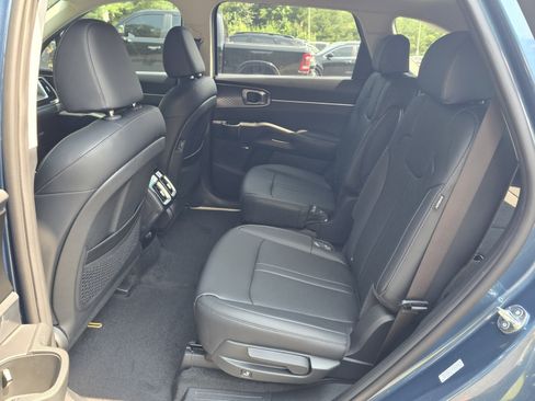 New 2026 Kia Sorento EX w/ EX Premium Package AWD/4WD image 4