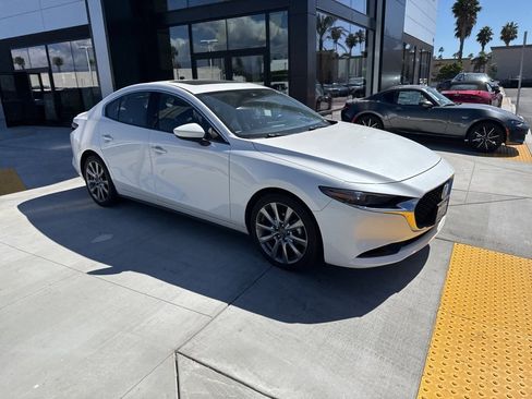 Used 2021 MAZDA MAZDA3 s image 28