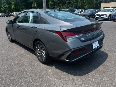 Certified 2024 Hyundai Elantra SEL FWD image 3
