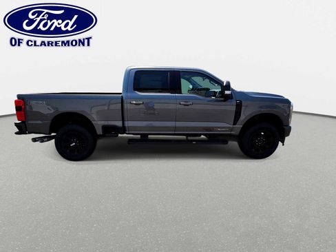New 2026 Ford F350 XLT w/ XLT Premium Package AWD/4WD image 9