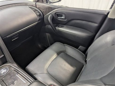 Used 2024 INFINITI QX80 Luxe image 8