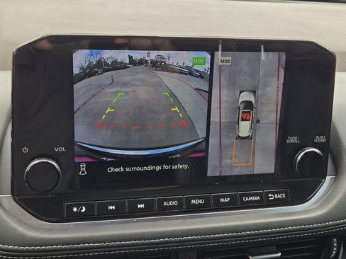 Used 2023 Nissan Rogue Platinum w/ Platinum Premium Package image 24