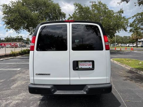 Used 2023 Chevrolet Express 3500 LS RWD image 4
