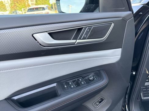 New 2026 Volkswagen Atlas Peak Edition image 14