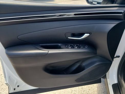 Used 2023 Hyundai Tucson SEL FWD image 17