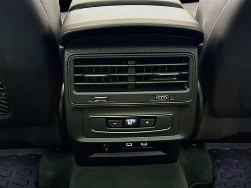 Used 2025 Audi Q7 3.0T Premium Plus AWD/4WD image 26