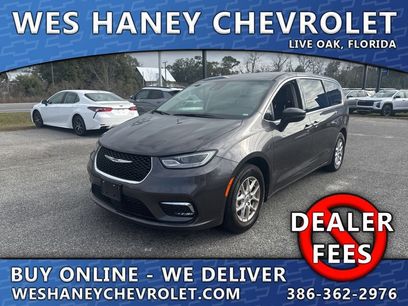 Used 2023 Chrysler Pacifica Touring-L