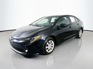 Used 2025 Toyota Corolla LE video 3