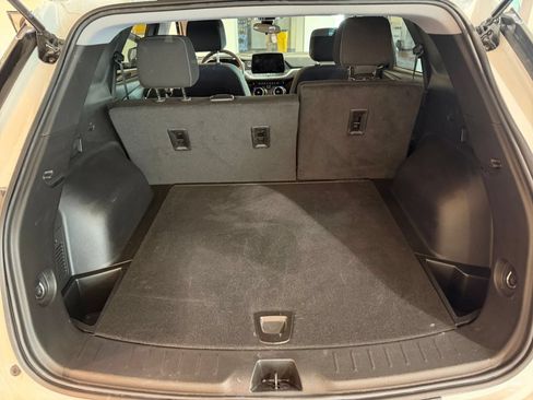 Used 2026 Chevrolet Blazer LT FWD image 31