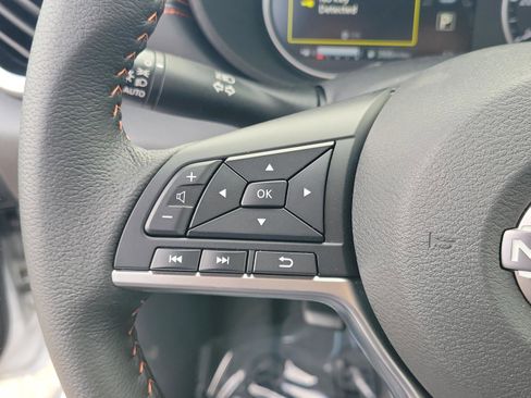 New 2025 Nissan Versa SR w/ Trunk Package FWD image 26