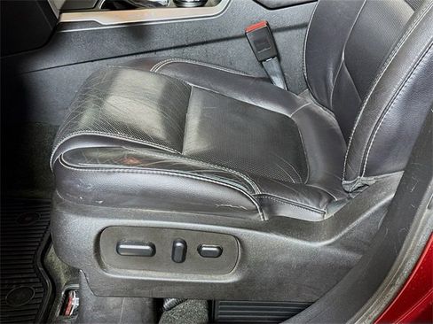 Used 2015 Ford Explorer Sport image 17