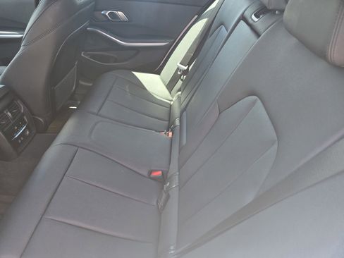 Used 2020 BMW 330i Sedan w/ Convenience Package RWD image 11