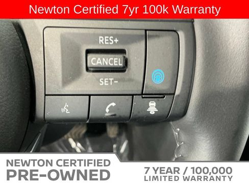 Used 2024 Nissan Rogue SV w/ SV Premium Package AWD/4WD image 29