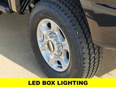 New 2026 Ford F250 XLT w/ FX4 Off-Road Package image 7