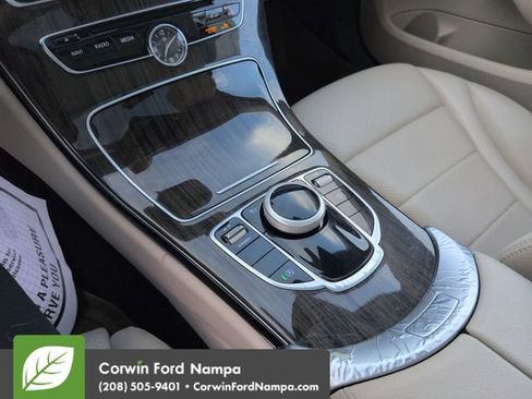 Used 2017 Mercedes-Benz C 300 4MATIC Sedan image 18
