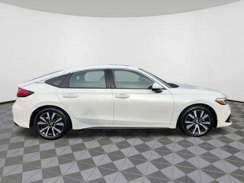 Certified 2024 Honda Civic EX-L image 6