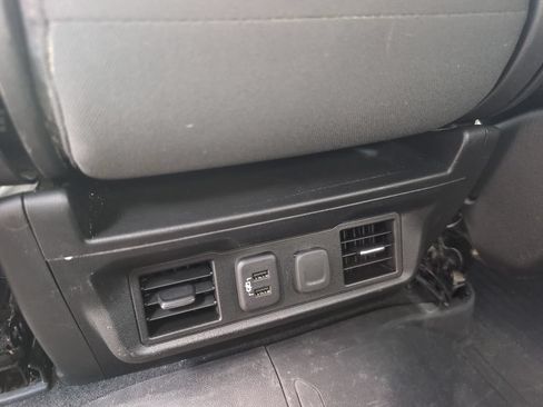 Used 2022 Chevrolet Silverado 1500 RST AWD/4WD image 13