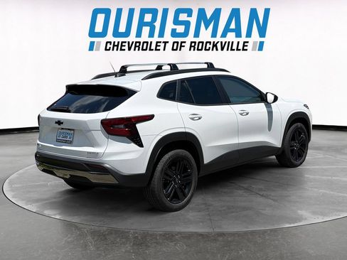 New 2026 Chevrolet Trax ACTIV w/ Sunroof Package FWD image 6