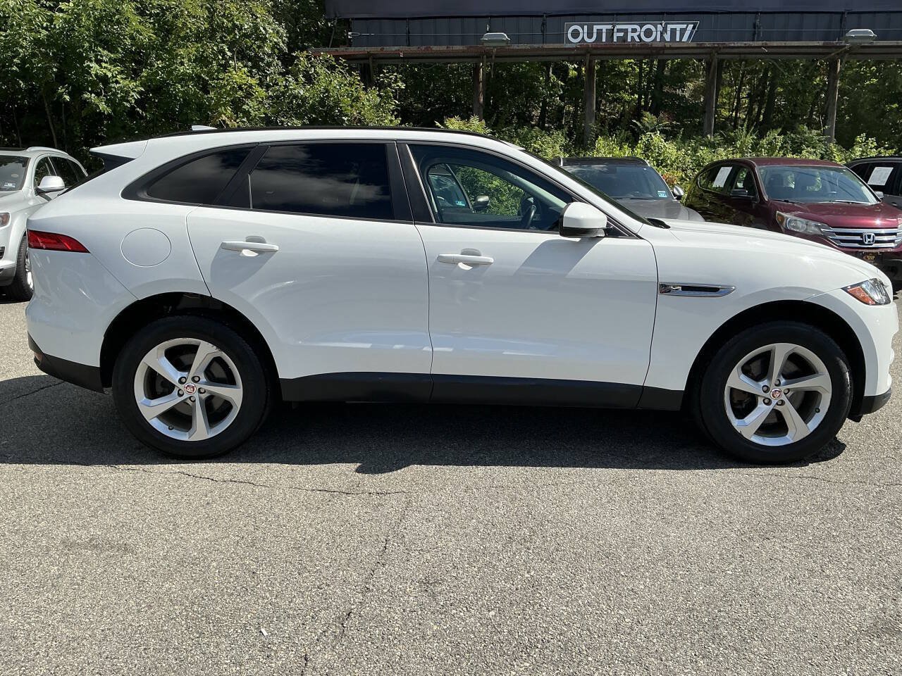 Used 2018 Jaguar F-PACE Premium AWD/4WD image 3