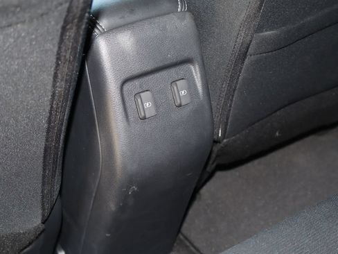 Used 2023 Nissan Kicks SR FWD image 18