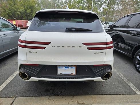 Used 2023 Genesis GV70 3.5T Sport w/ Sport Prestige Package image 8