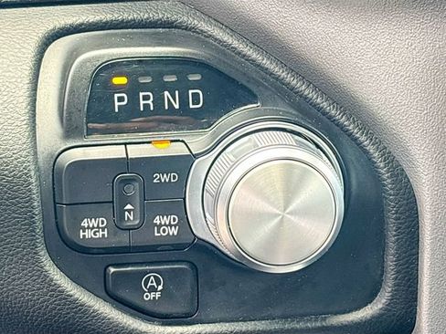 Used 2024 RAM 1500 Laramie AWD/4WD image 18