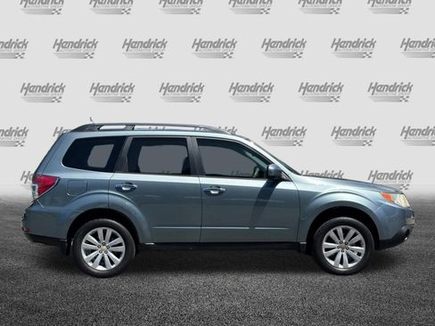 Used 2011 Subaru Forester 2.5X Premium AWD/4WD image 3