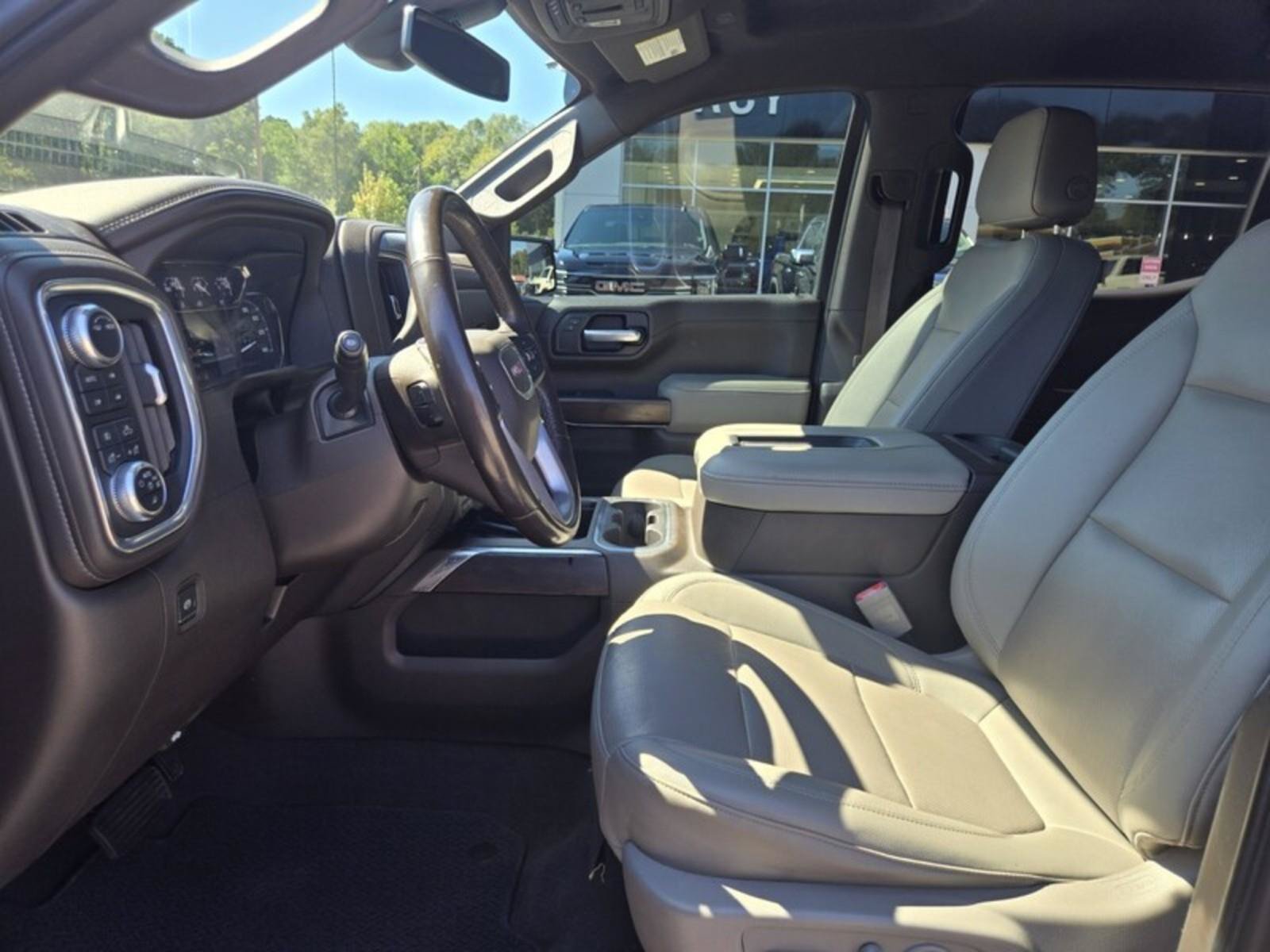Used 2021 GMC Sierra 1500 SLT w/ SLT Premium Plus Package AWD/4WD image 18