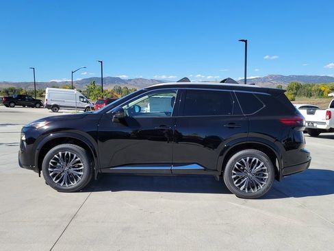 New 2026 Nissan Rogue Platinum image 2