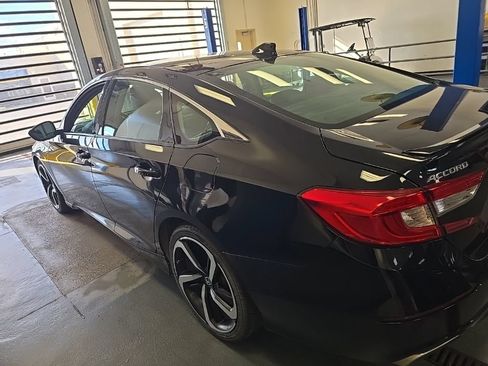 Used 2021 Honda Accord Sport Special Edition image 5