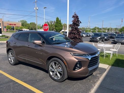 Used 2019 Chevrolet Blazer Premier w/ Sun and Wheels Package AWD/4WD image 1