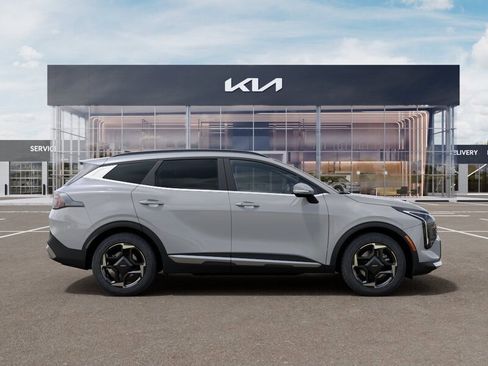 New 2026 Kia Sportage EX FWD image 7